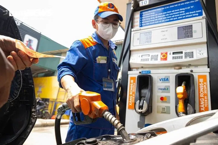 Cây xăng từ chối nhận thanh toán chuyển khoản của khách: Có bất thường?-2