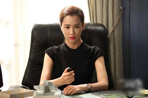 Vừa được ông bà ngoại chia cho 360 triệu, dì tôi liền đăng bài tìm người yêu” dù đã U50 và 4 đời chồng-1