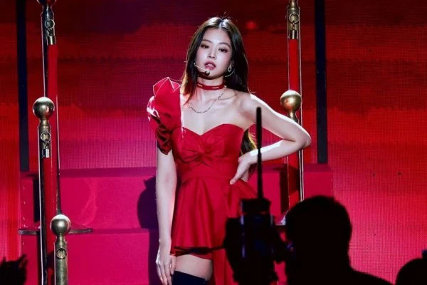 Nghịch lý tại quốc gia ám ảnh nhan sắc: Ép cân khắc nghiệt để có thân hình thon thả nhưng vẫn bị gán mác béo-1