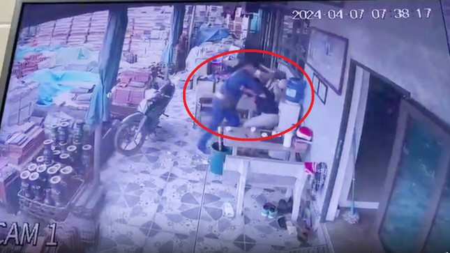 Nhân viên cây xăng ‘truy sát’ tài xế vì mâu thuẫn lối đi-1