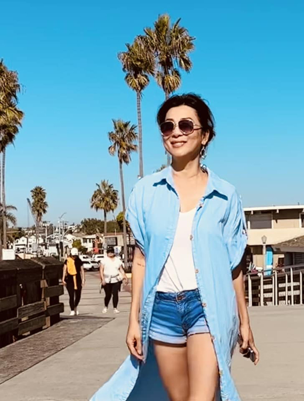 Nữ MC nức tiếng hải ngoại: Con gái cựu Hoa khôi Sài Gòn xưa, U60 vẫn khoe dáng sexy, đời tư bí ẩn-5