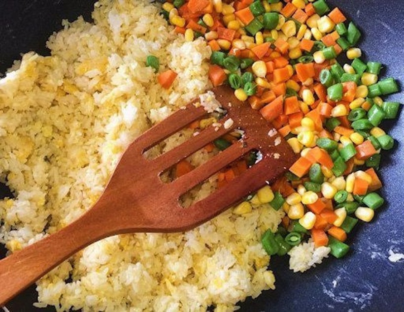 Công thức làm cơm chiên siêu ngon, chồng con mê mẩn chán ăn hàng-3