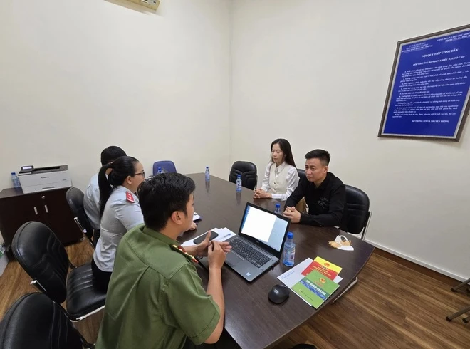 Sở Thông tin và Truyền thông TP.HCM mời Nam Em lên làm việc lần 2-1