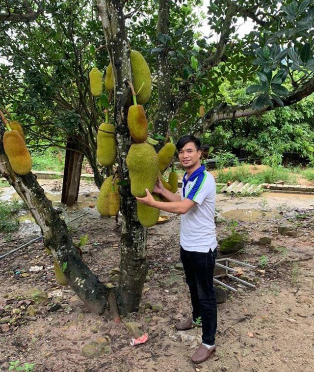 Lệ Rơi sau 10 năm gây bão mạng: Sống bình lặng làm nông dân, U40 ôm gối ngủ chờ tình yêu tới-7