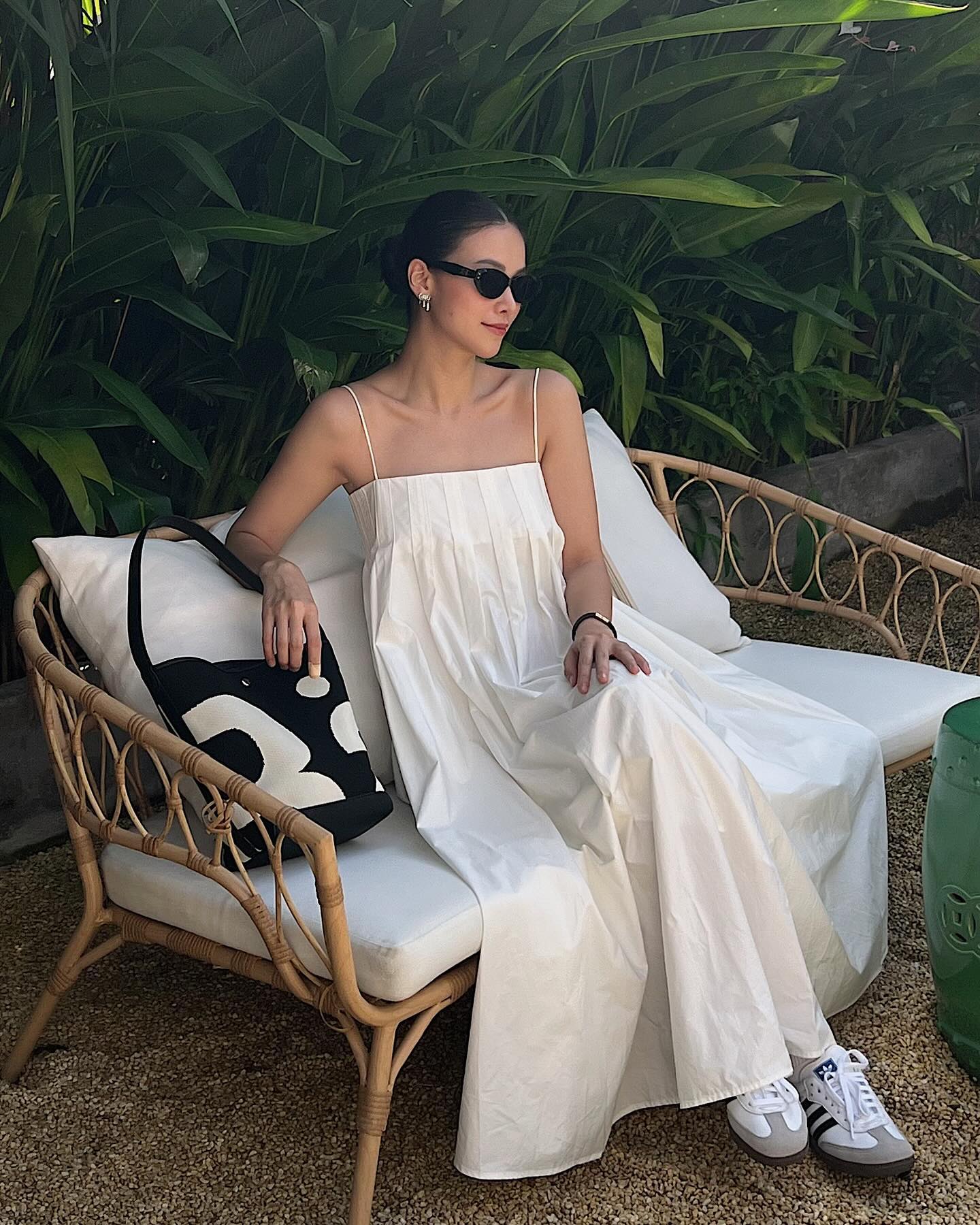 4 mẫu váy mùa hè mỹ nhân Việt năm nào cũng diện vì siêu trẻ xinh, tôn dáng-10