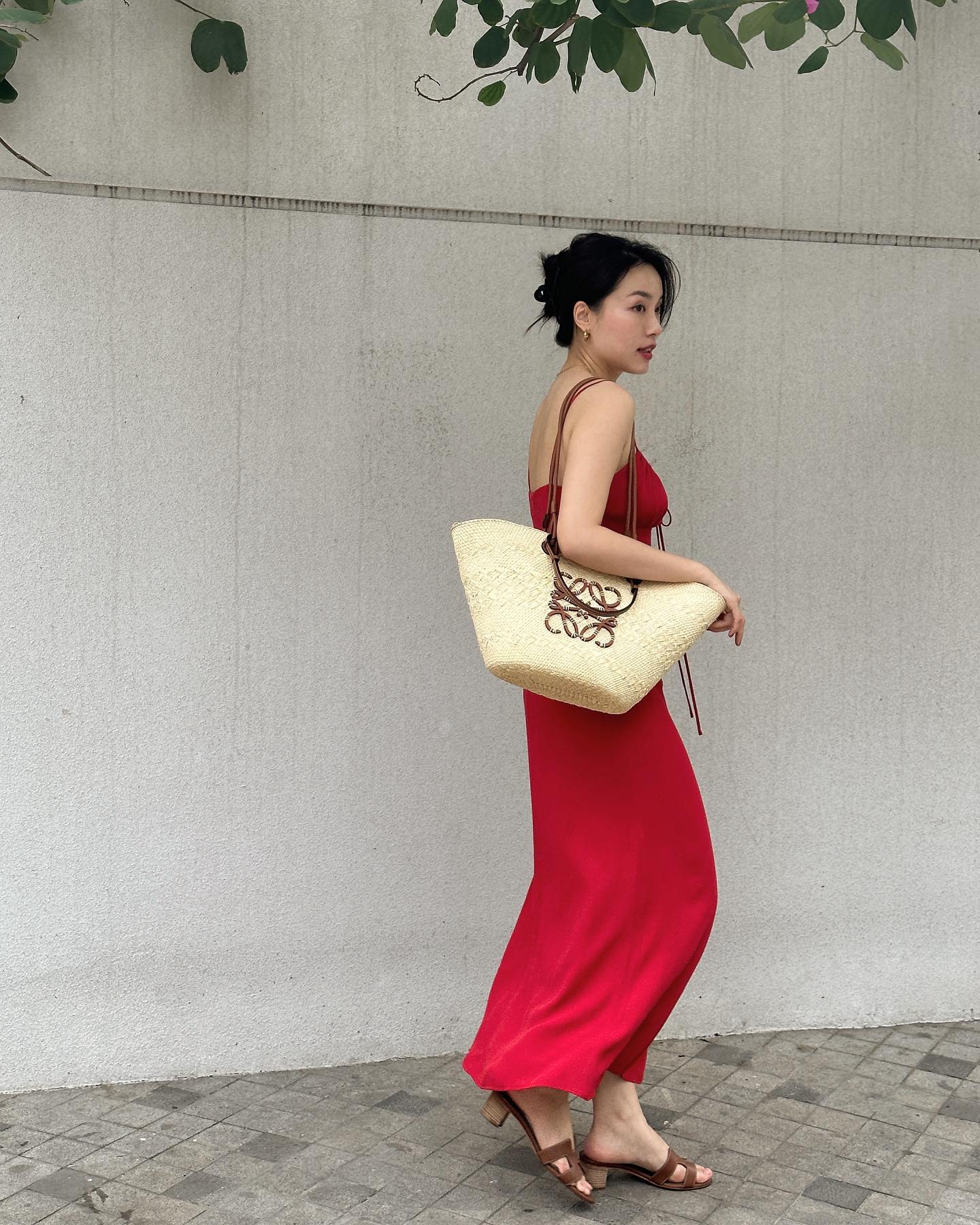 4 mẫu váy mùa hè mỹ nhân Việt năm nào cũng diện vì siêu trẻ xinh, tôn dáng-2