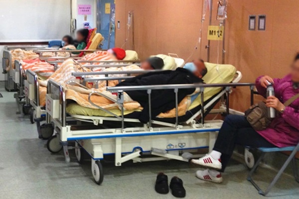 4 người cùng nhà ngộ độc thực phẩm sau bữa tối, bác sĩ mắng: Tay thế này thì đừng vào bếp!-1