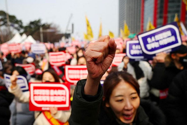 Những cái chết thương tâm ở Hàn Quốc-1