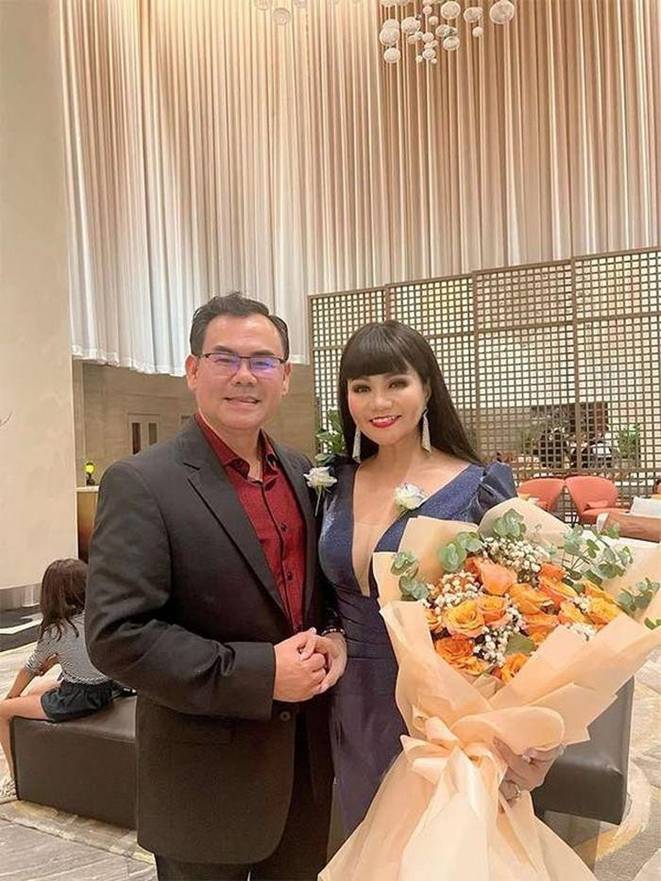 NSƯT Ngọc Huyền viên mãn tuổi U50, được mẹ chồng nổi tiếng tặng căn biệt thự 46 tỷ đồng tại Mỹ-11