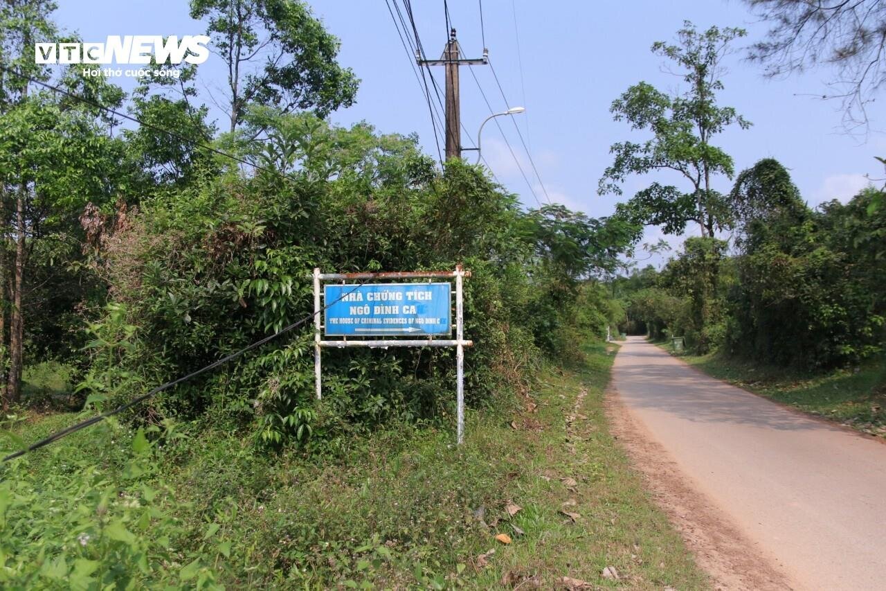 Vì sao dinh thự của bạo chúa miền Trung” bị bỏ hoang đến rợn người?-1