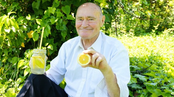 Sau 50 tuổi, nam giới càng chăm ăn 4 loại quả này càng sống thọ, kiểm soát đường huyết, bổ tim mạch, khoẻ xương khớp-4