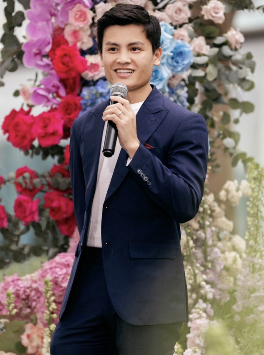 Anh trai Quang Hải gây thương nhớ với vẻ điển trai, tính tình hài hước-2