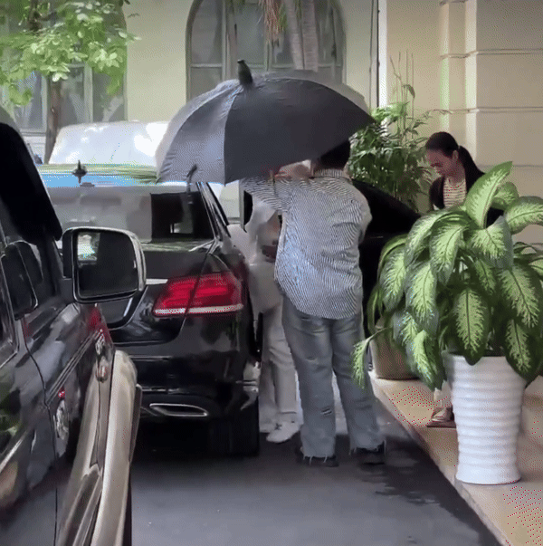 Nam Em khóc lịm, chồng sắp cưới phải bế từ Sở Thông tin và Truyền thông về-2