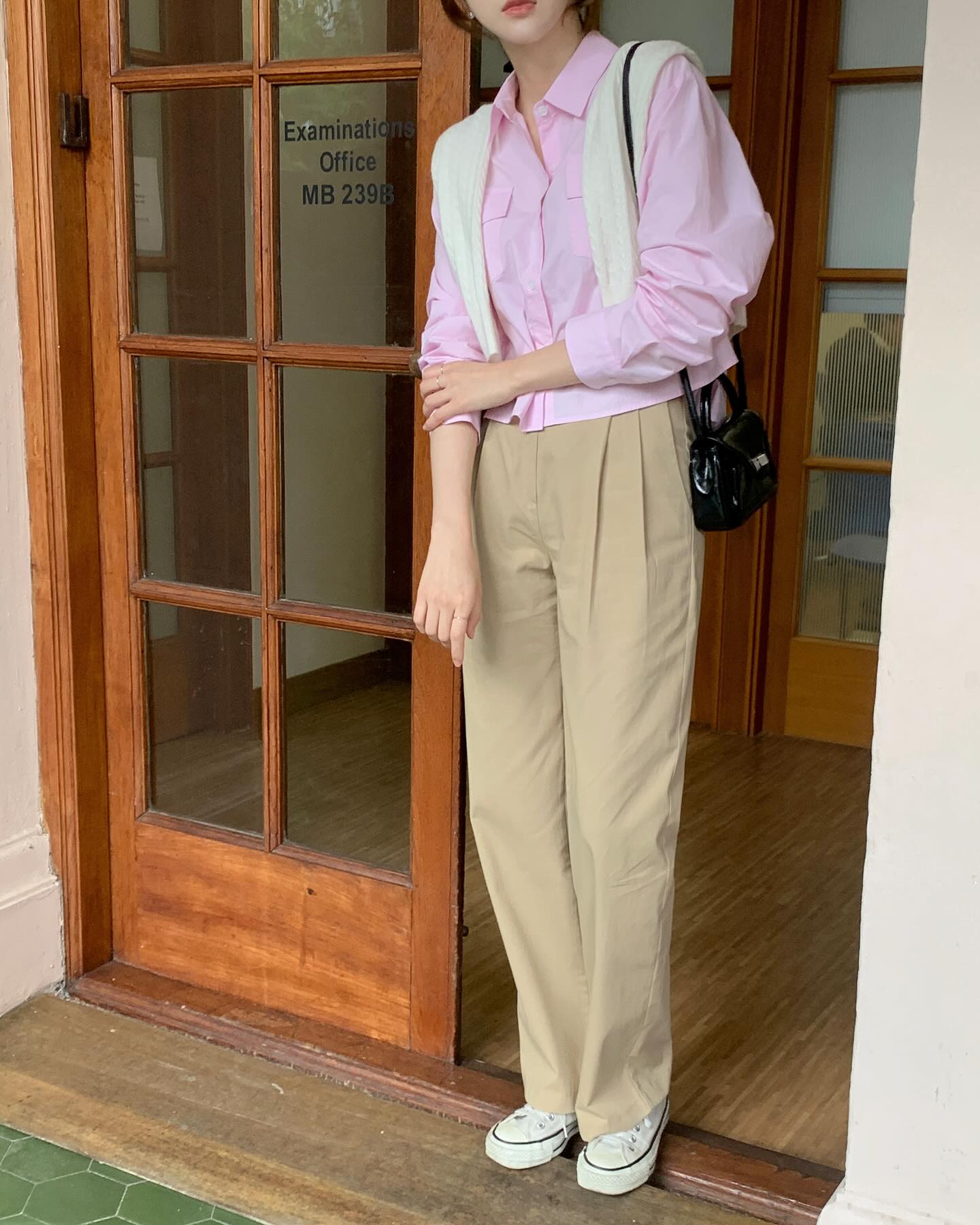 Áo sơ mi phối với 5 kiểu quần này là sành điệu nhất-5