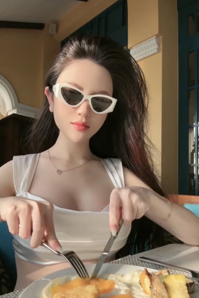 Quang Hải đưa vợ bầu Chu Thanh Huyền đi Phú Quốc, massage thư giãn sau giai đoạn cơm chan nước mắt vì nghén-4