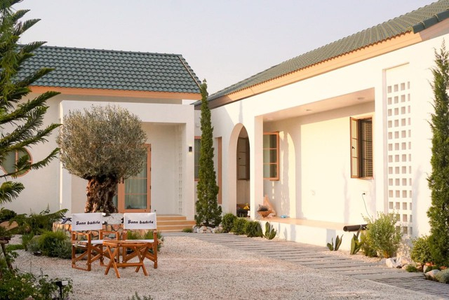 Ngôi nhà ở Thái Lan được dân mạng share điên đảo: Góc nào cũng chill, riêng sân vườn và căn bếp thì mê chữ ê kéo dài-8