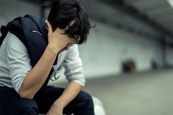 Bố chồng công bố con riêng, bắt vợ chồng tôi nuôi em ăn học-2