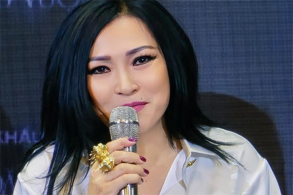 Bi hài chuyện dao kéo đổi vận: Tạo lúm đồng tiền phong thủy, bất ngờ được giếng trời trên mặt-4