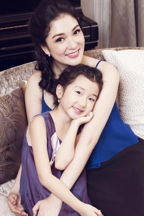 Hoa hậu Việt duy nhất đặt tên cho con gái theo họ Tống hiếm gặp, cô bé giờ 16 tuổi y như tên gọi-2