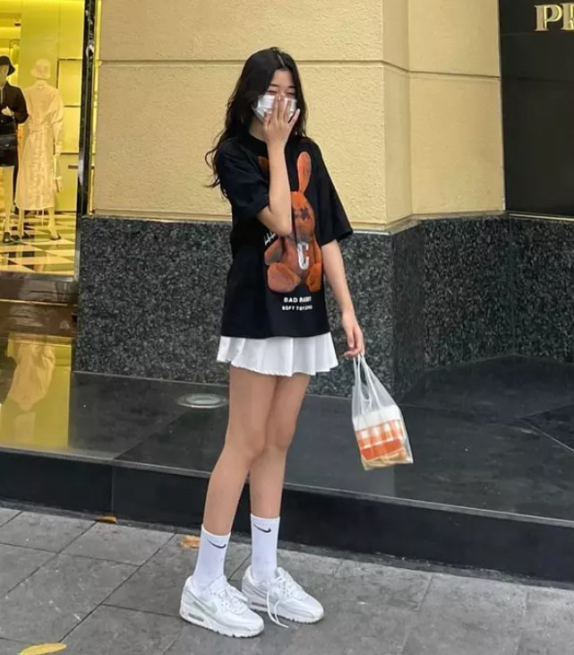 Hoa hậu Việt duy nhất đặt tên cho con gái theo họ Tống hiếm gặp, cô bé giờ 16 tuổi y như tên gọi-5
