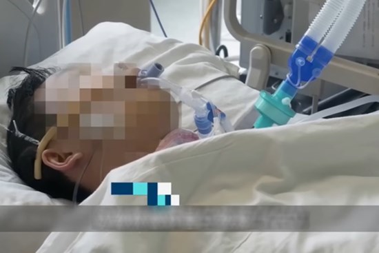 Chàng trai 24 tuổi suýt liệt tứ chi vì thói quen mỗi đêm của nhiều người