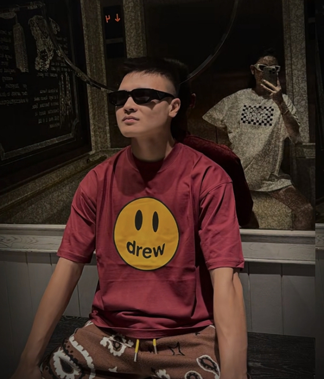 Tuần trăng mật của Quang Hải và Chu Thanh Huyền: Khoá môi dưới pháo hoa, nàng WAG lộ rõ bụng bầu vượt mặt-5