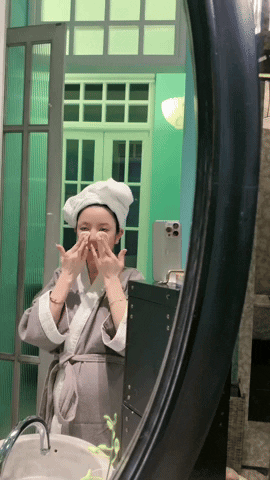 Tuần trăng mật của Quang Hải và Chu Thanh Huyền: Khoá môi dưới pháo hoa, nàng WAG lộ rõ bụng bầu vượt mặt-9