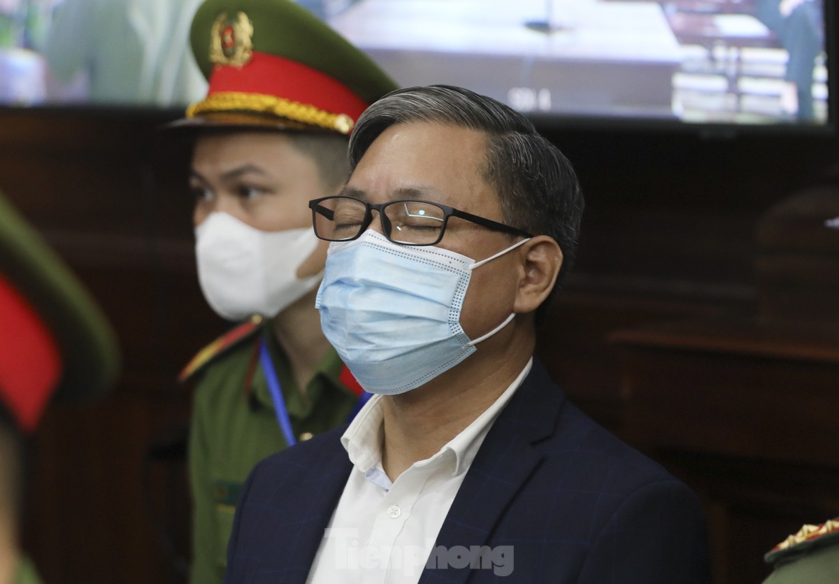 Hình ảnh bà Trương Mỹ Lan cùng các bị cáo trước giờ tuyên án-6