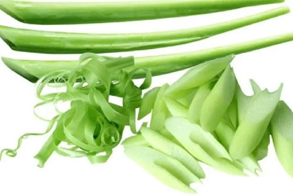 Nhiều người luộc thịt thường buộc chặt một sợi chỉ bên ngoài miếng thịt, mục đích thật sự là gì?-6