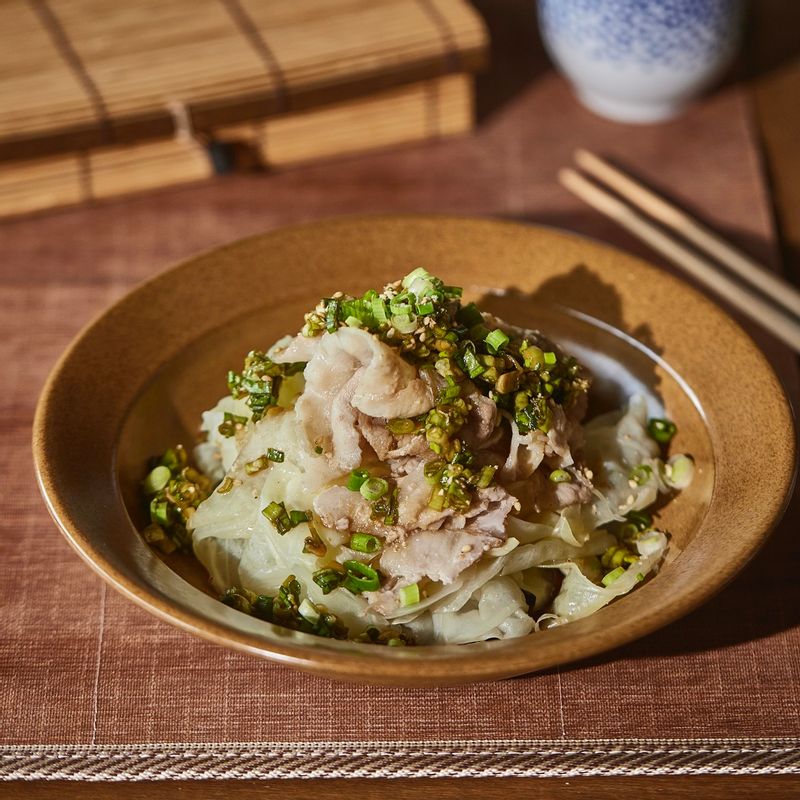 Làm món ăn tuyệt ngon mà lạ miệng với thịt ba chỉ và bắp cải-10