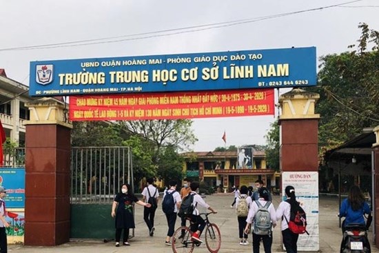Không có giấy vụn nộp kế hoạch nhỏ, học sinh bị phạt tiền: Trường ở Hà Nội nói gì?