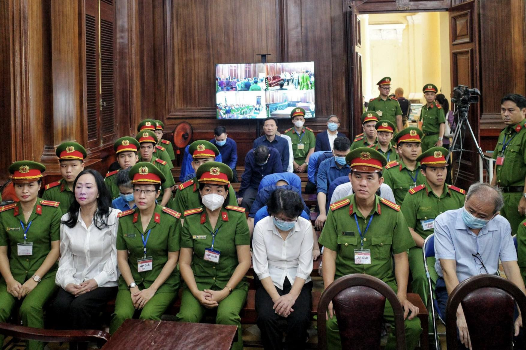 Bắt đầu tuyên án bị cáo Trương Mỹ Lan: Buộc tội tham ô là có căn cứ-1