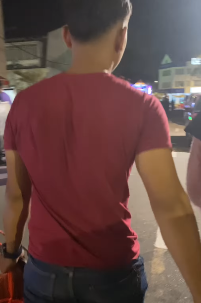 Gặp chồng đi chợ đêm với nhân tình, vợ lao đến đối chất thì ngỡ ngàng trước phản ứng của đối phương-3