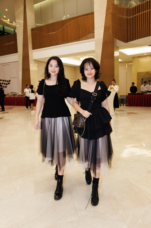 Siêu mẫu U50 từng cưu mang chồng nhạc sĩ trắng tay đến khi đổi đời, giờ tiền bạc rủng rỉnh, con gái được khen xinh như Hoa hậu-9