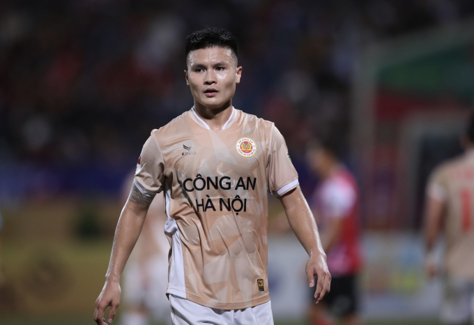 Quang Hải như một người khác khi ở bên Chu Thanh Huyền: Làm đủ thứ vô tri miễn là vợ vui-1