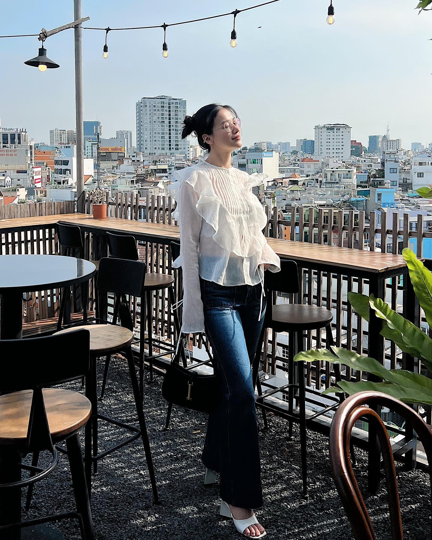 3 mẫu quần ống rộng giúp Hoa hậu Phương Khánh mặc đẹp đỉnh cao-3