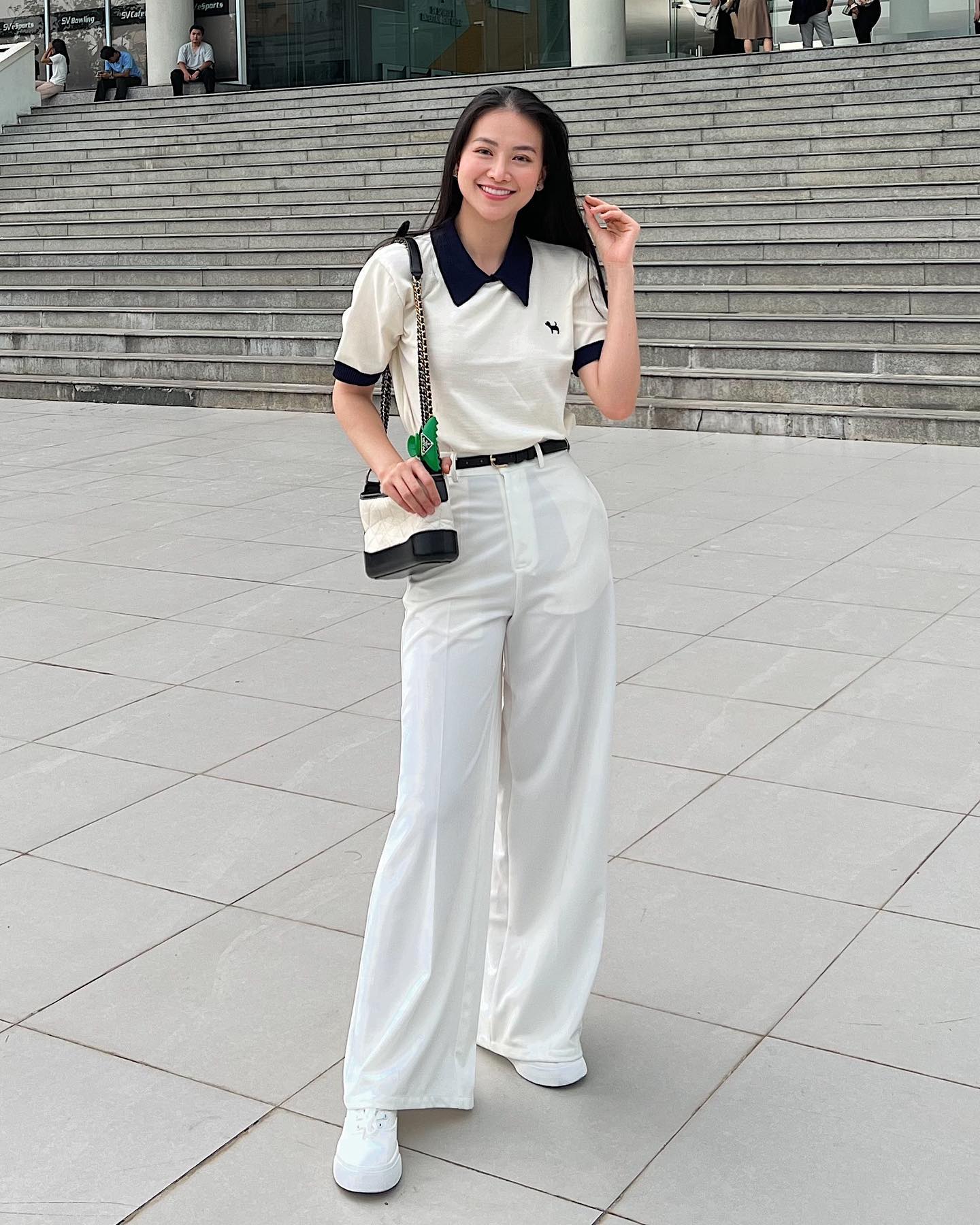 3 mẫu quần ống rộng giúp Hoa hậu Phương Khánh mặc đẹp đỉnh cao-8