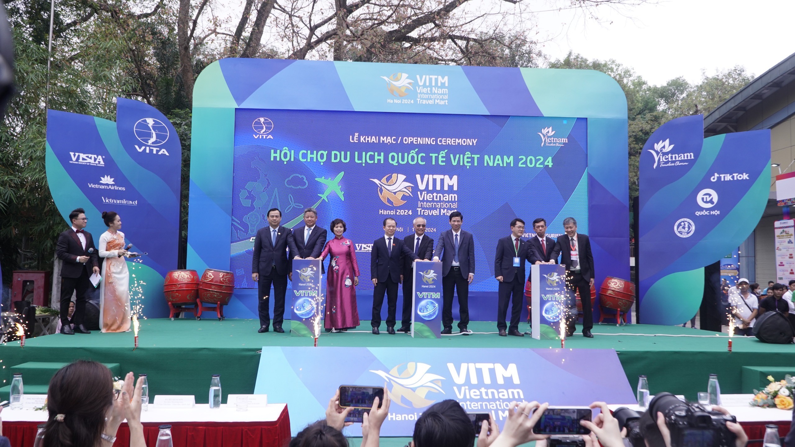 Khai mạc Hội chợ Du lịch Quốc tế Việt Nam - VITM Hà Nội 2024-1