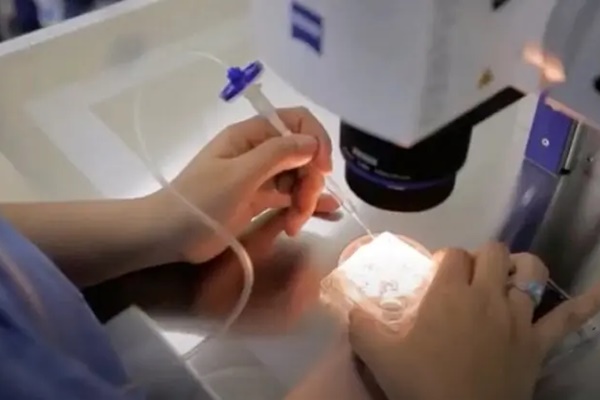 Tuổi đôi mươi đã lão hoá buồng trứng-1