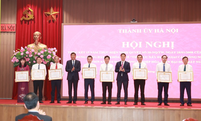 Các cấp công đoàn tiếp tục đổi mới sát thực tiễn, gắn bó hơn với người lao động-7