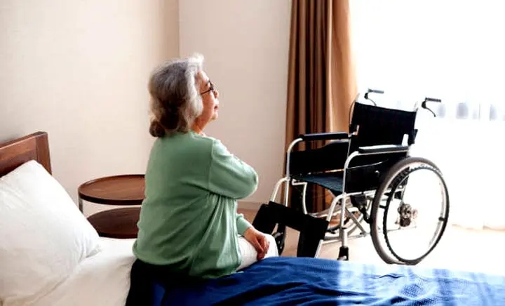 Đưa cha mẹ vào viện dưỡng lão: Dùng đồng tiền thay chữ hiếu?-1