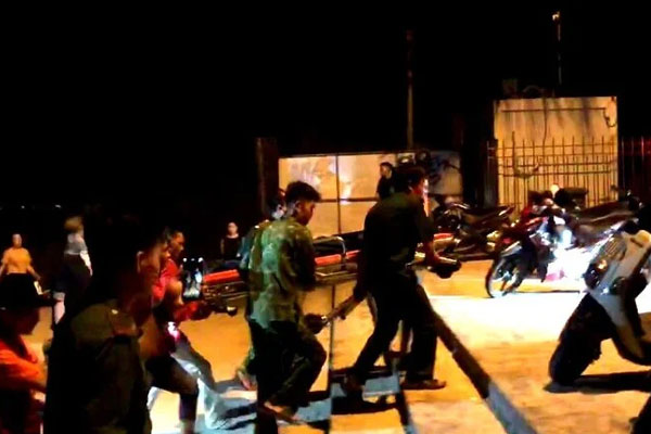 Anh em sinh đôi mất tích khi tắm biển Đà Nẵng: Tìm thấy một thi thể-1