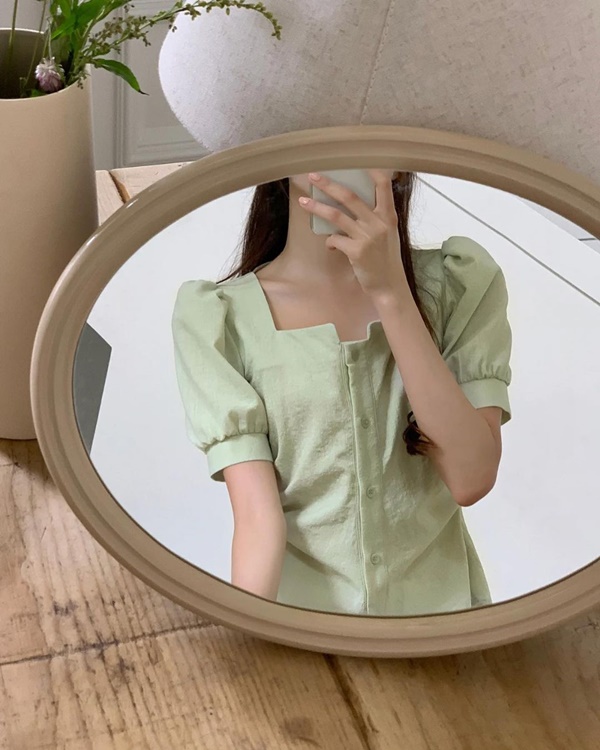 4 mẫu áo cộc tay vừa mát mẻ vừa thanh lịch nên sắm trong mùa hè-6