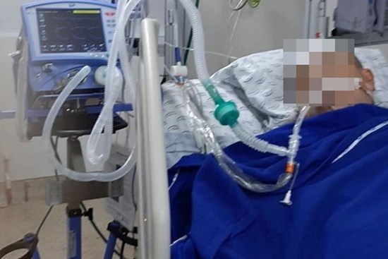 Người đàn ông đang ăn tối vui vẻ bỗng nhồi máu não, bác sĩ tức giận: ăn nhiều 3 gia vị này thì “mạch máu sắt” cũng vỡ