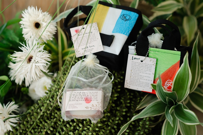 Set quà tặng độc đáo của đám cưới Minh Tú: Người thực hiện vô cùng đặc biệt, gửi gắm 1 thông điệp-5