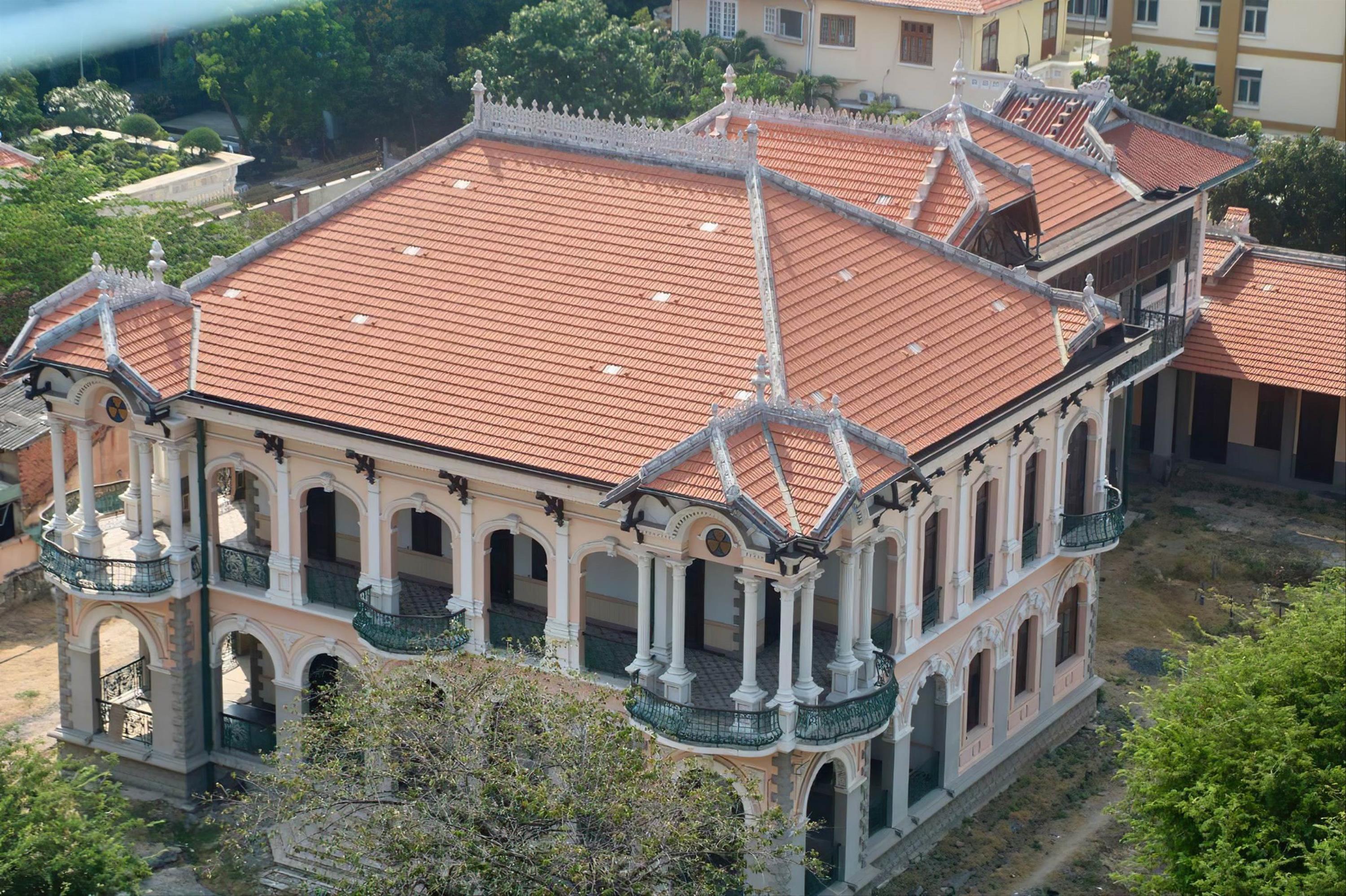 Cận cảnh biệt thự cổ triệu đô mà bà Trương Mỹ Lan xin giữ lại-2