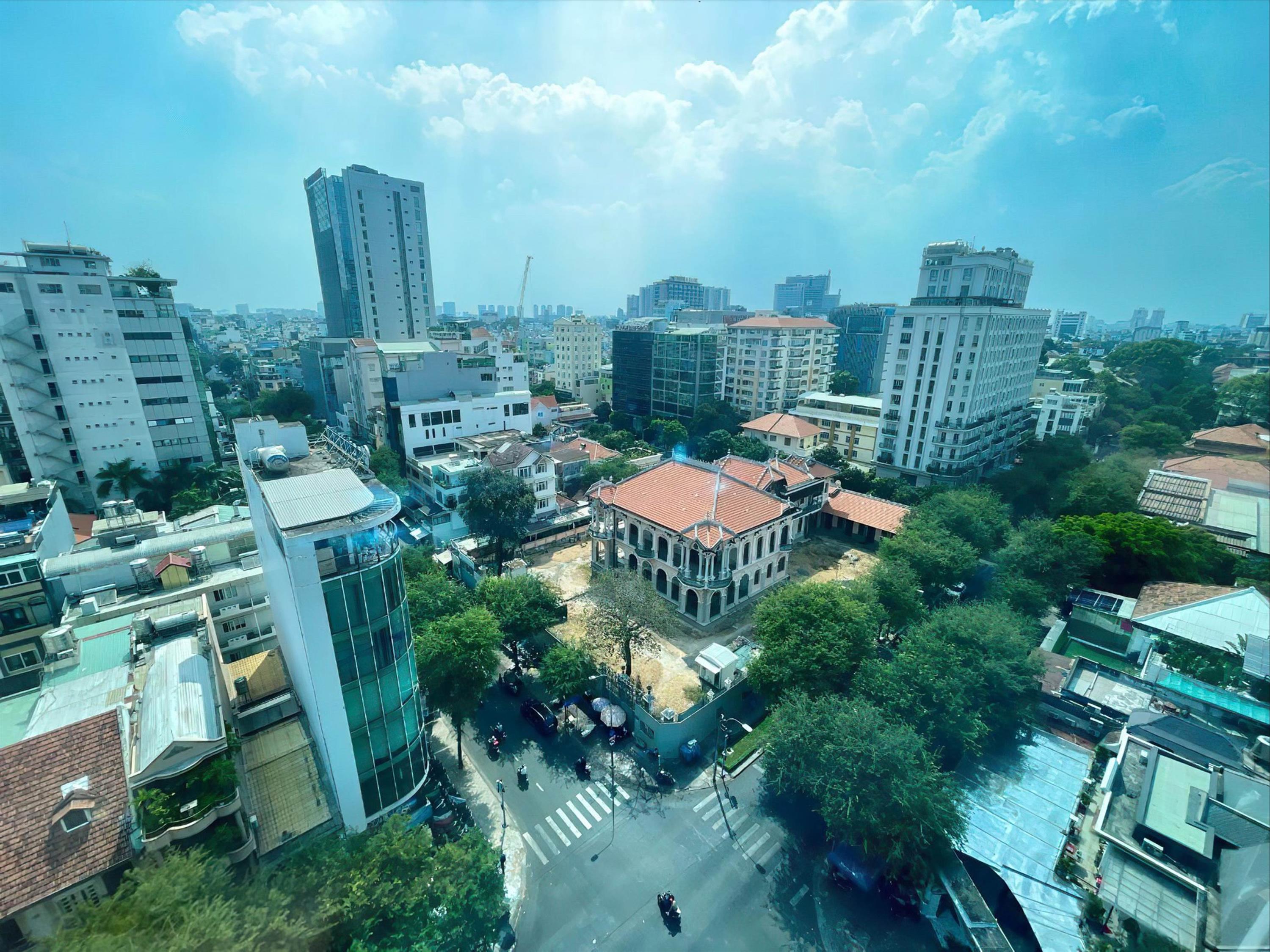 Cận cảnh biệt thự cổ triệu đô mà bà Trương Mỹ Lan xin giữ lại-3