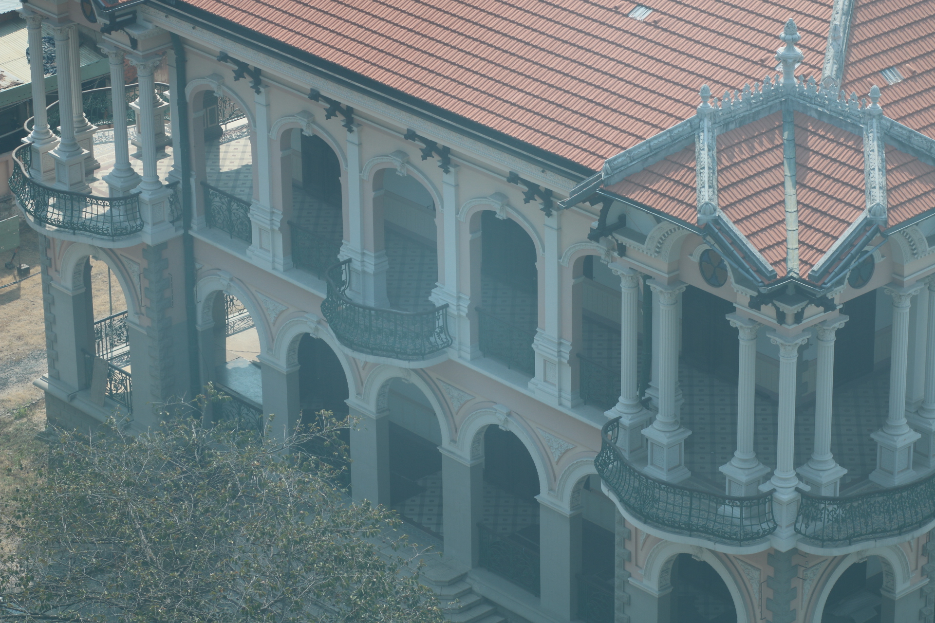 Cận cảnh biệt thự cổ triệu đô mà bà Trương Mỹ Lan xin giữ lại-8