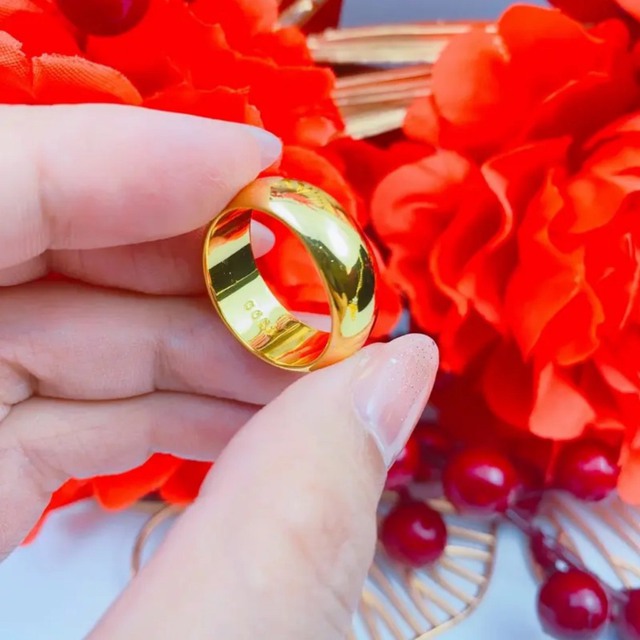 Bé trai lớp 2 tặng bạn nhẫn 5 chỉ vàng, luật sư phân tích: Nếu làm mất, gia đình bé gái không phải đền bù-4