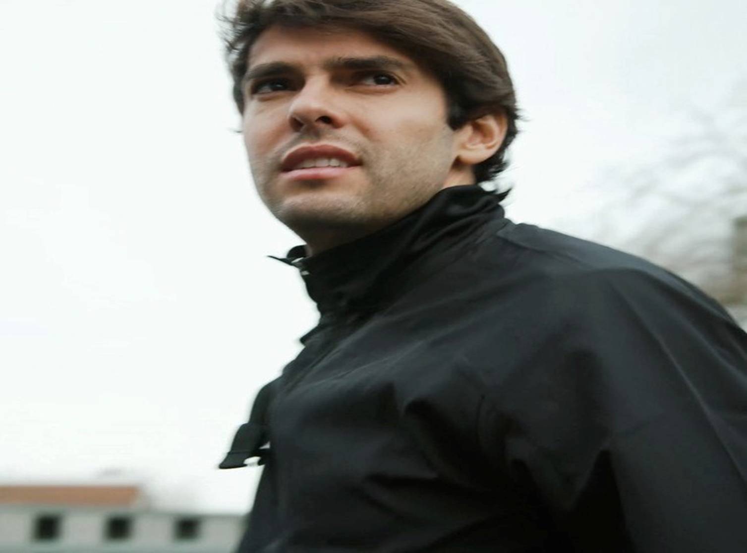 Nam thần bóng đá U50 vẫn trẻ đến khó tin, sau cuộc hôn nhân đổ vỡ tiếc nuối đã tìm được hạnh phúc viên mãn-6